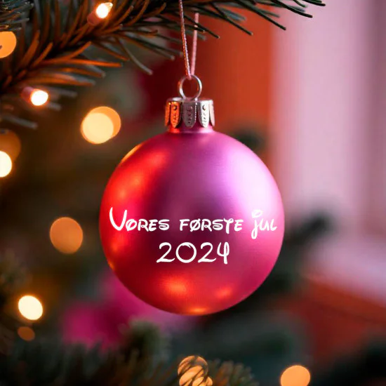 strygestof af høj kvalitet, Vores første jul med årstal klistermærke til julekugle Vores første jul med årstal klistermærke til julekugle